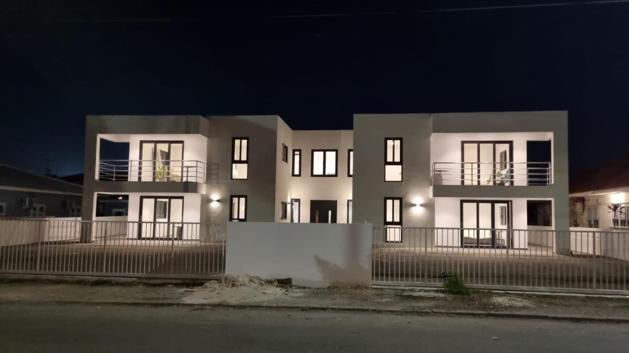 Apartmán Whitehouse Boulevard, Close To Mambo Beach And City Centre Willemstad Exteriér fotografie
