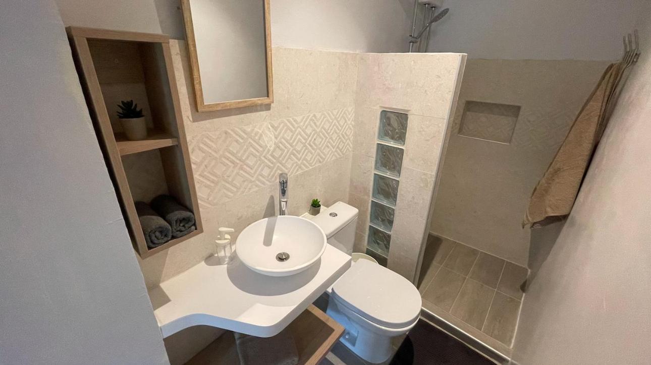 Apartmán Whitehouse Boulevard, Close To Mambo Beach And City Centre Willemstad Exteriér fotografie