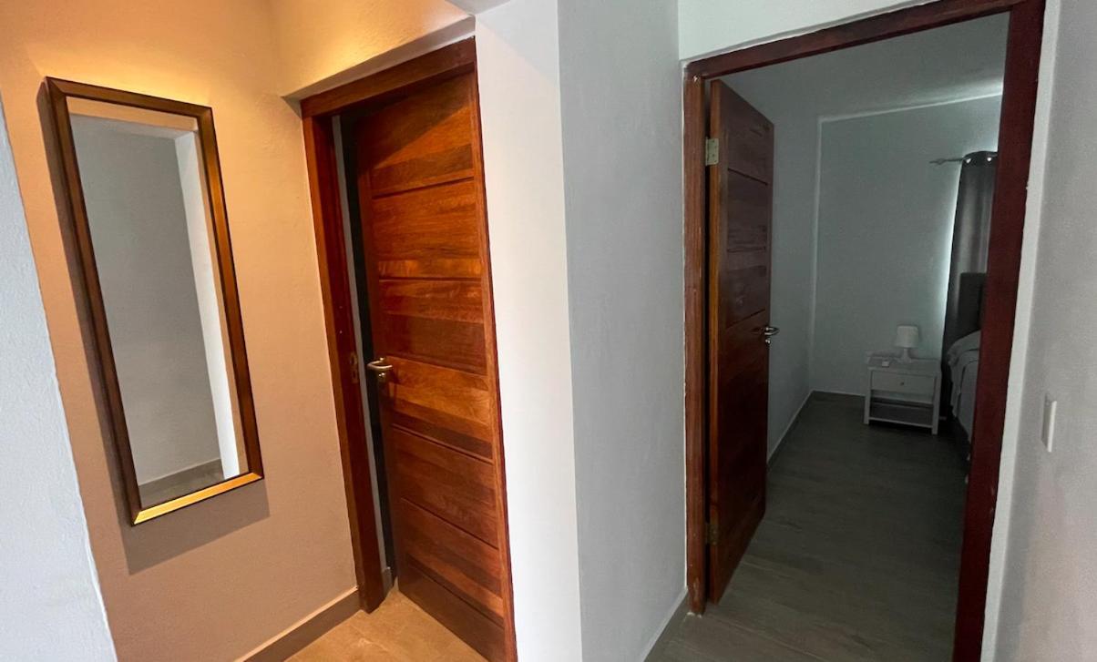 Apartmán Whitehouse Boulevard, Close To Mambo Beach And City Centre Willemstad Exteriér fotografie