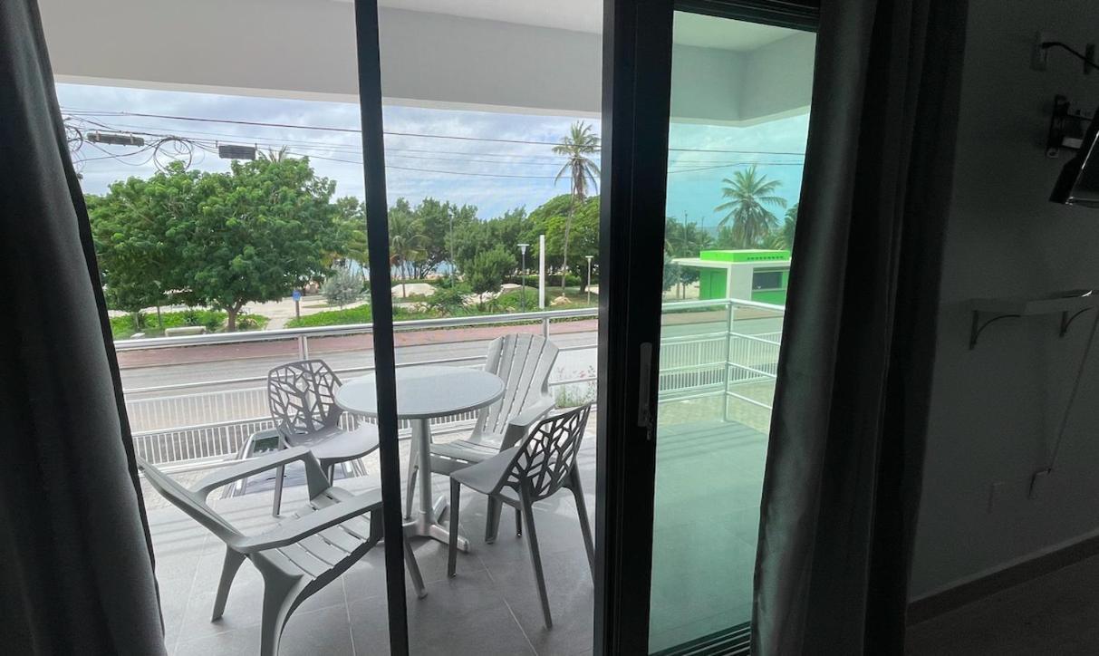 Apartmán Whitehouse Boulevard, Close To Mambo Beach And City Centre Willemstad Exteriér fotografie